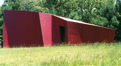 The visitor center building at Philip Johnson's Glass House.